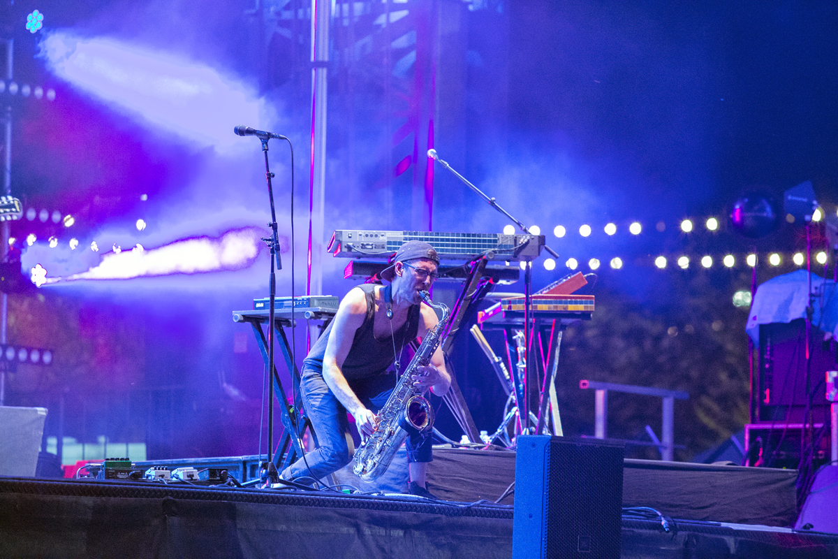 Bleachers 03.13.15 Beneath a Desert Sky