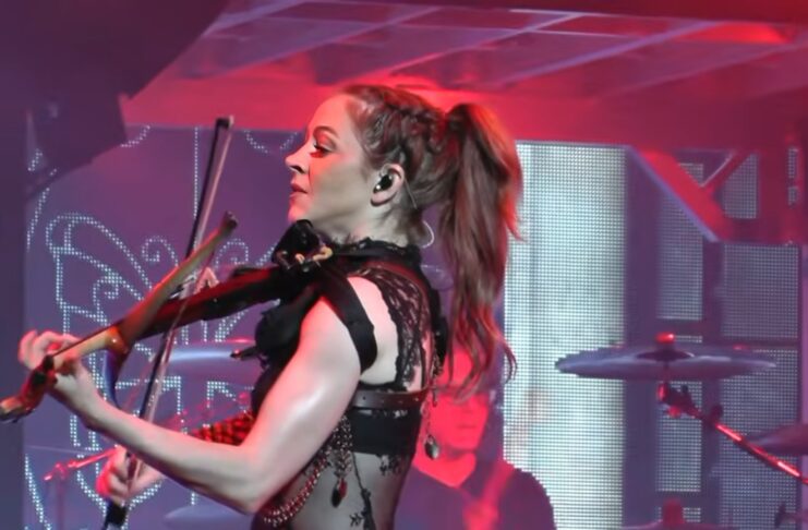 Lindsey Stirling produced sight-and-sound spectacle with triumphant homecoming concert